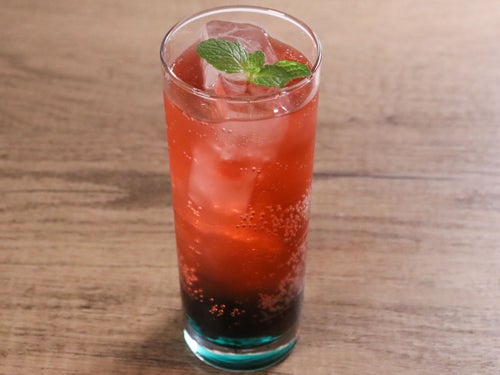 割るだけ簡単アレンジ！「マジックアワー・ソーダ」